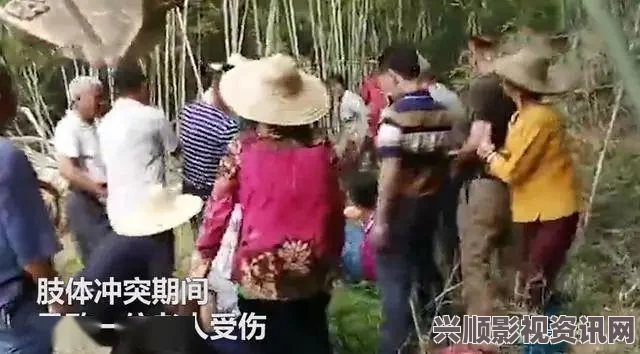 出轨的女人黑土脚法娴熟，展现了深厚的技艺和对土地的热爱，让人领略到农耕文化的独特魅力。