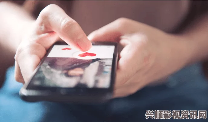 色鬼APP：这款应用以其独特的社交功能和丰富的内容吸引了许多用户，但也需注意隐私安全。