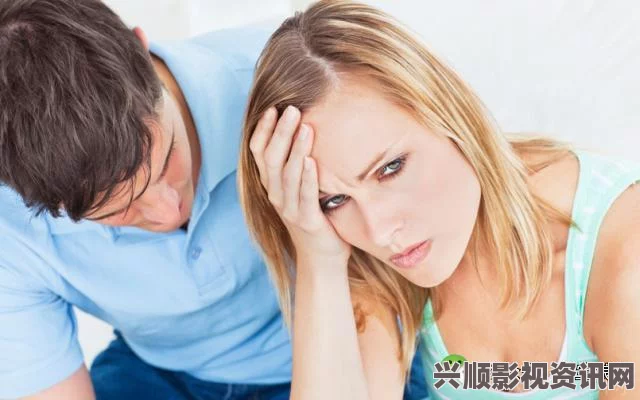 年轻的保姆男女人三色是哪三色呢怎么看红绿，这个问题引发了我们对性别、文化和情感的深刻思考，颜色不仅是视觉的体验，更能传达出不同的情感与理解。