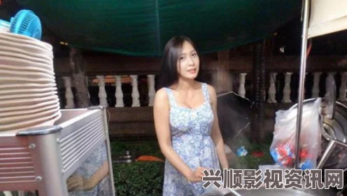 女性人体写真缅甸女与ZoZ动交：这种文化交流让人深思，展现了不同背景下的人际关系和情感表达。