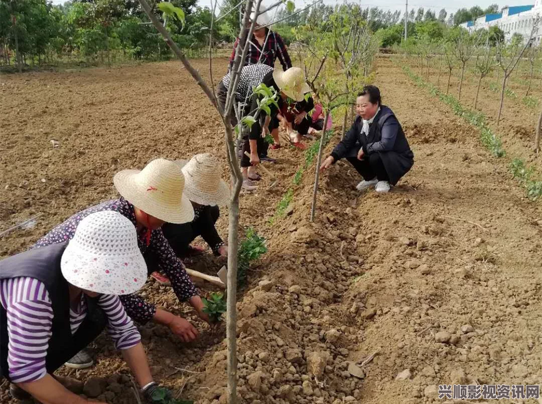 黑土用脚踩敌人：在这个极富象征意义的画面中，展示了坚韧不拔的精神和勇敢反抗的不屈斗志。