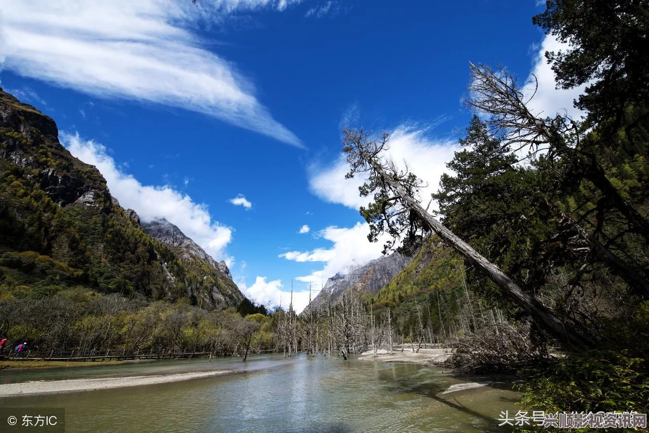 探秘黄龙风景区：潺潺溪水背后的自然奇观与人文故事