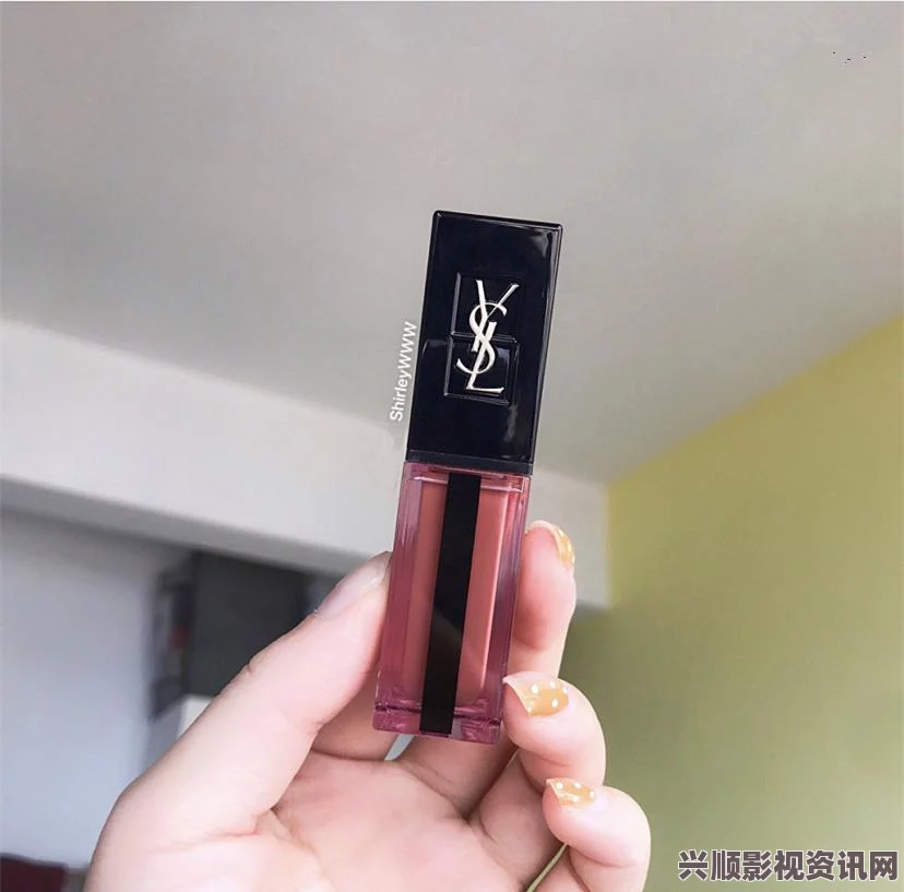 YSL蜜桃棕调色：打造温柔优雅妆容的完美选择